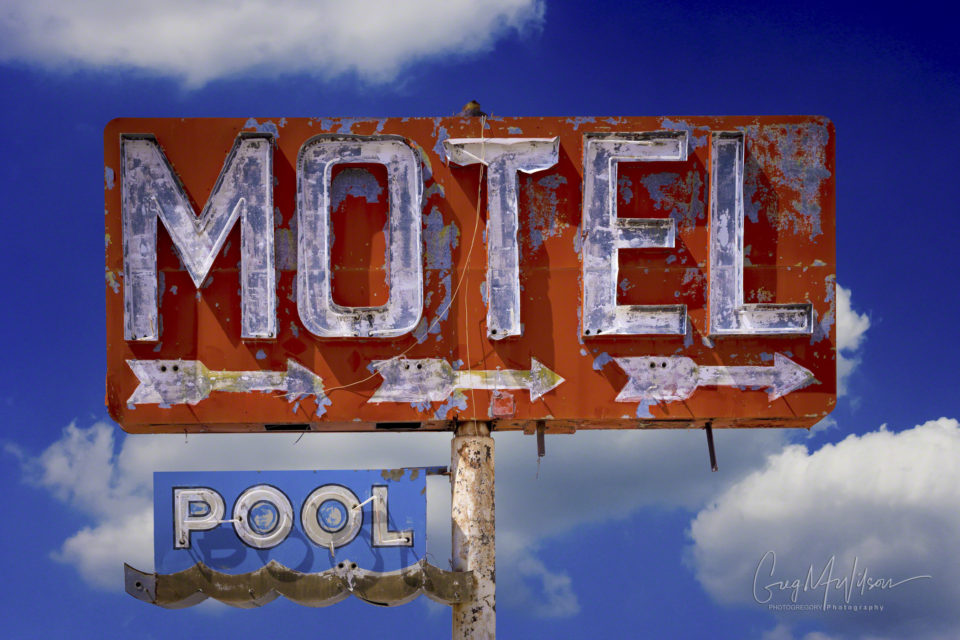 Motel with Pool in Yucca, Arizona